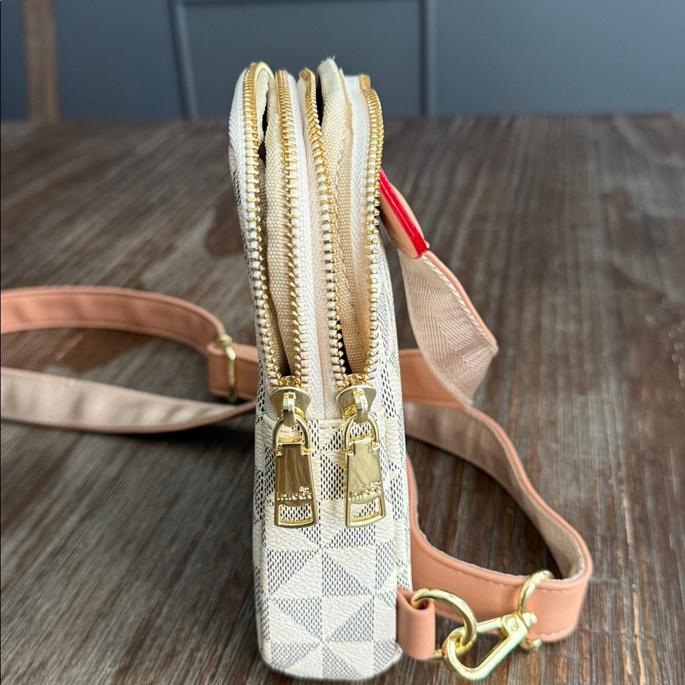 Inicat Geometric Pattern Cream Crossbody Sling Bag - Picture 3 of 10